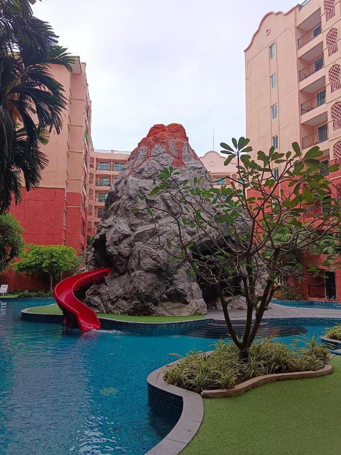 Seven Seas Condo Resort Beautiful Location Pantai Jomtien Bagian luar foto