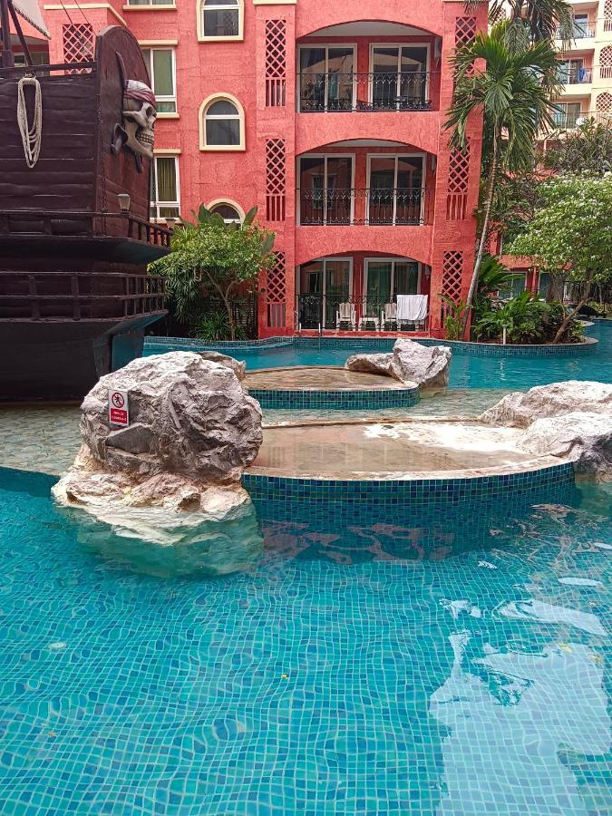 Seven Seas Condo Resort Beautiful Location Pantai Jomtien Bagian luar foto
