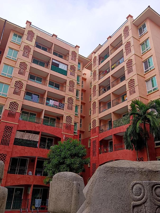 Seven Seas Condo Resort Beautiful Location Pantai Jomtien Bagian luar foto