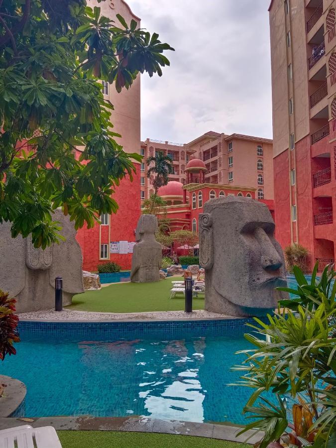 Seven Seas Condo Resort Beautiful Location Pantai Jomtien Bagian luar foto