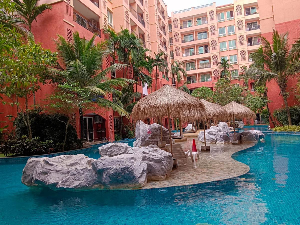 Seven Seas Condo Resort Beautiful Location Pantai Jomtien Bagian luar foto