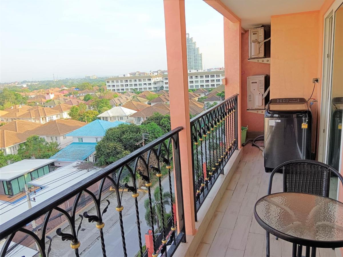 Seven Seas Condo Resort Beautiful Location Pantai Jomtien Bagian luar foto