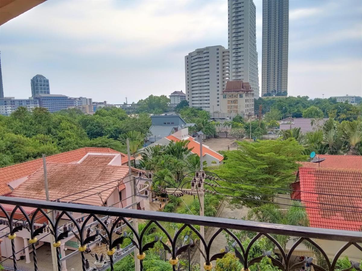 Seven Seas Condo Resort Beautiful Location Pantai Jomtien Bagian luar foto