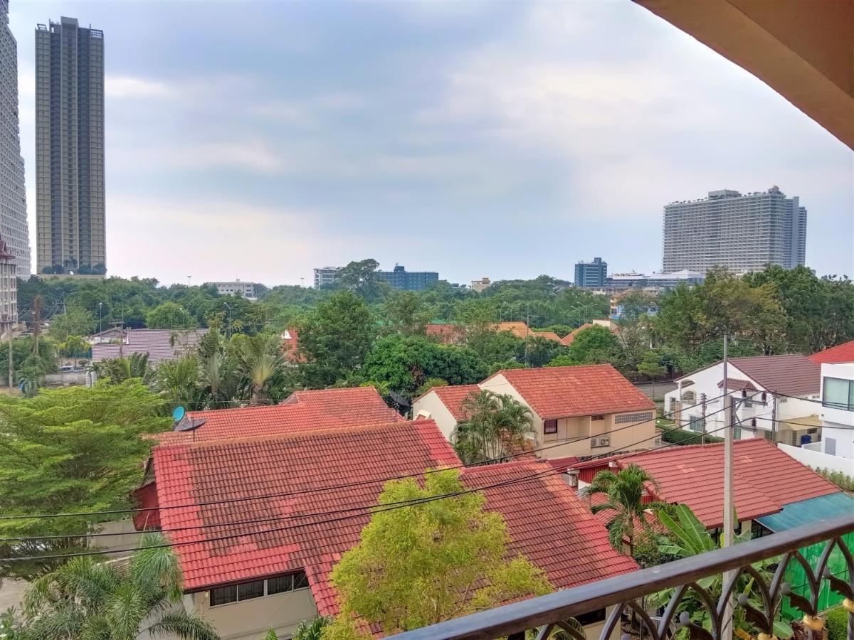 Seven Seas Condo Resort Beautiful Location Pantai Jomtien Bagian luar foto